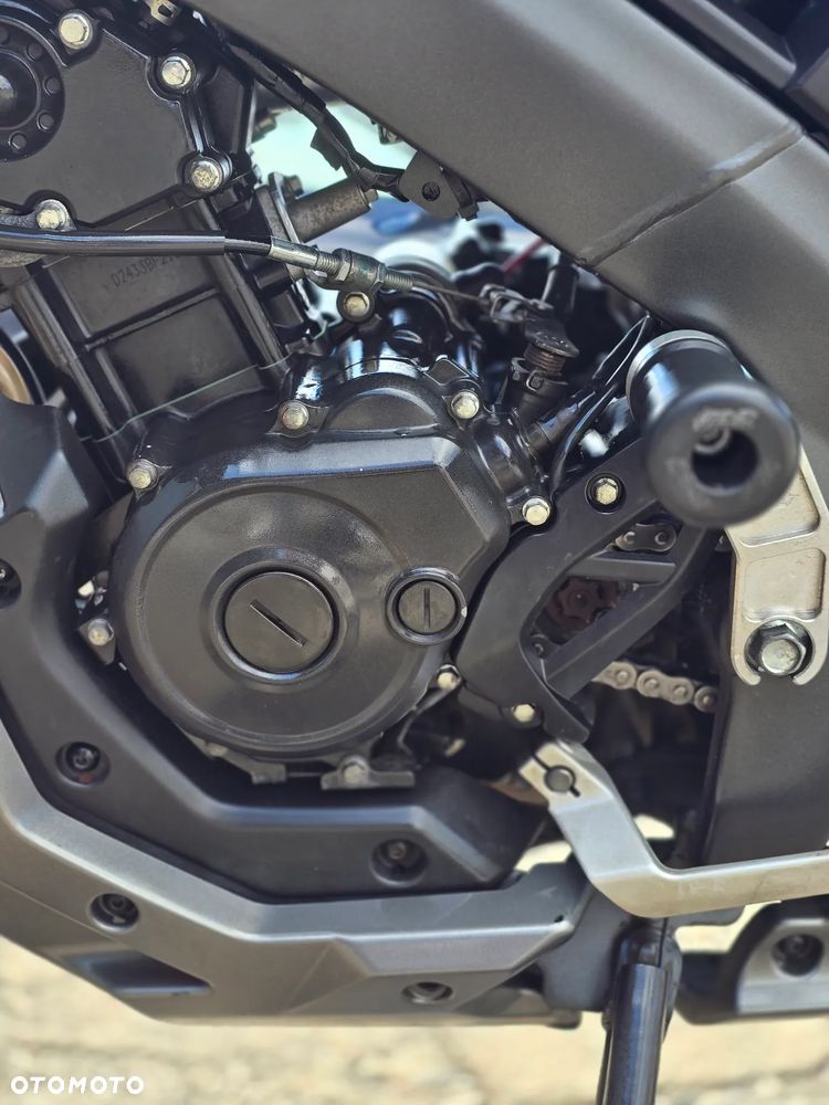 Yamaha MT - 3