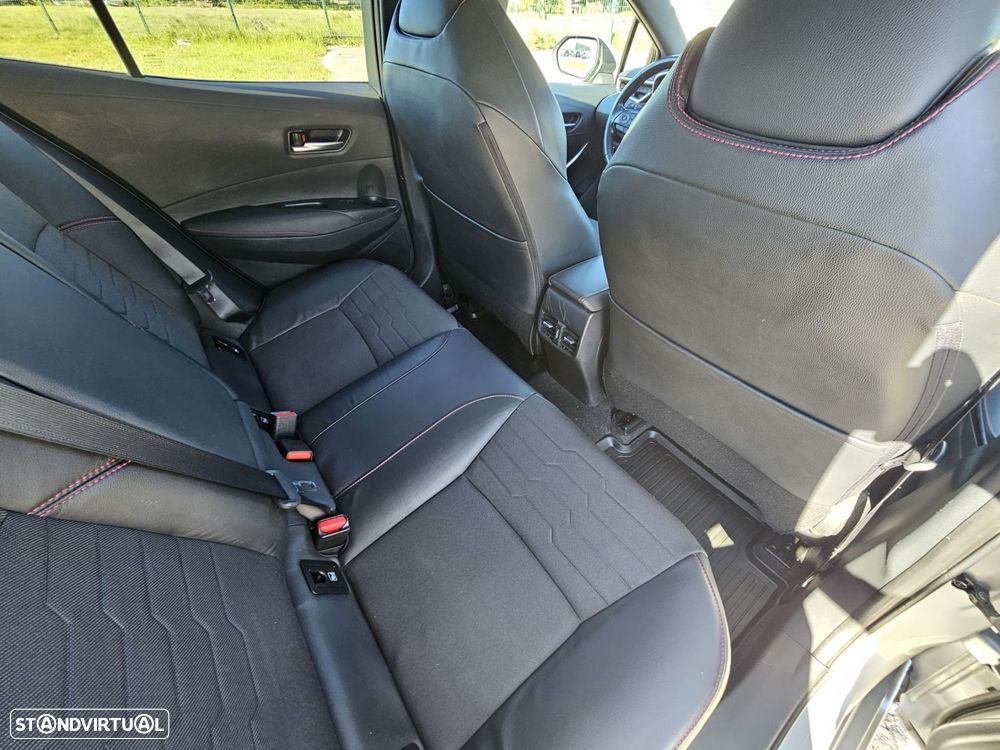 Toyota Corolla 1.8 Hybrid Exclusive - 23