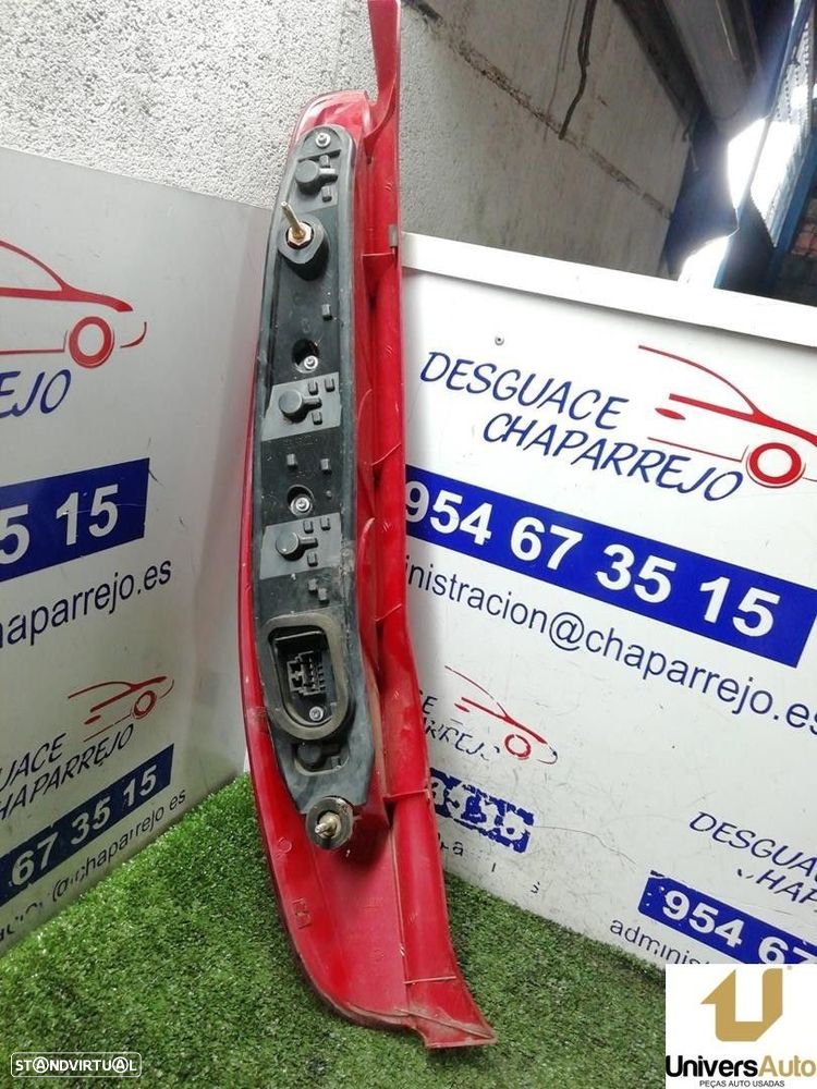 FAROLIM TRASEIRO DIREITO FIAT PUNTO 2003 - - 2