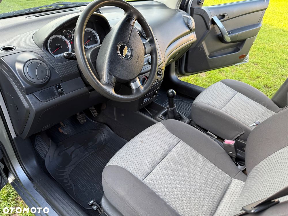 Chevrolet Aveo - 6