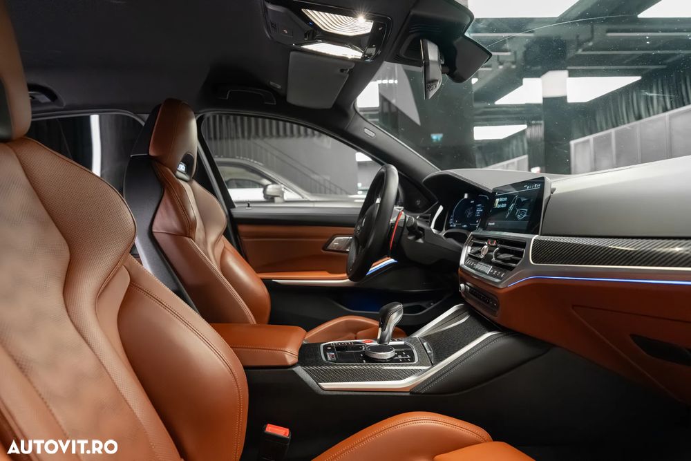 BMW M3 Competition xDrive AT - 35