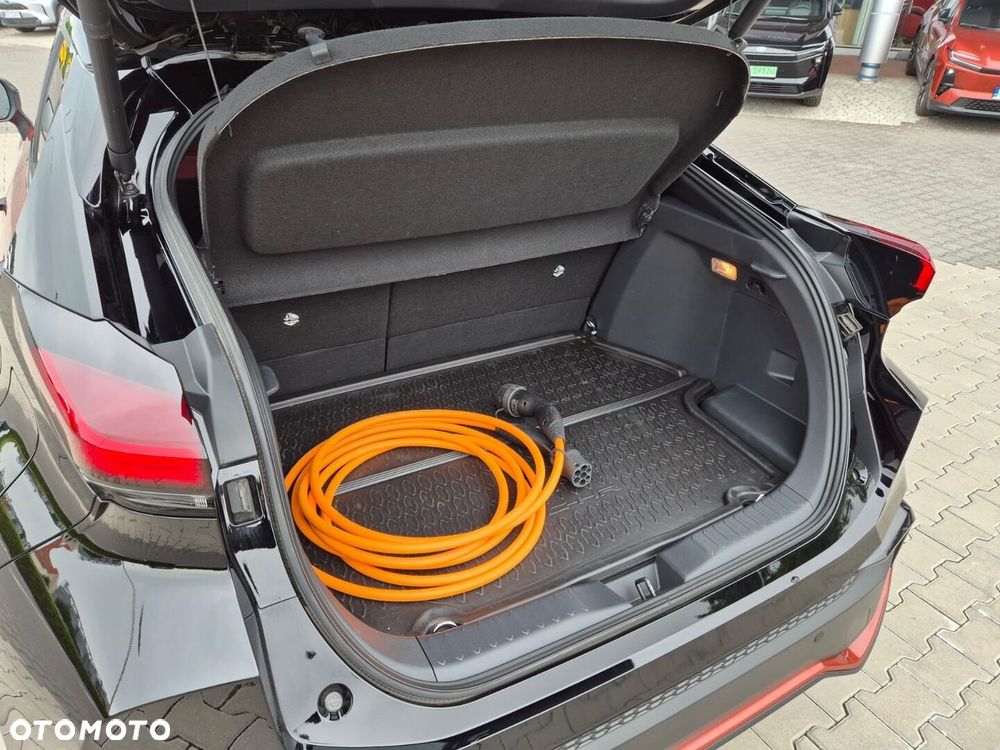 Toyota C-HR - 38