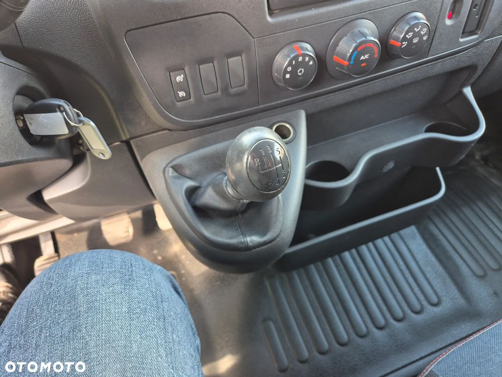 Renault Master - 19