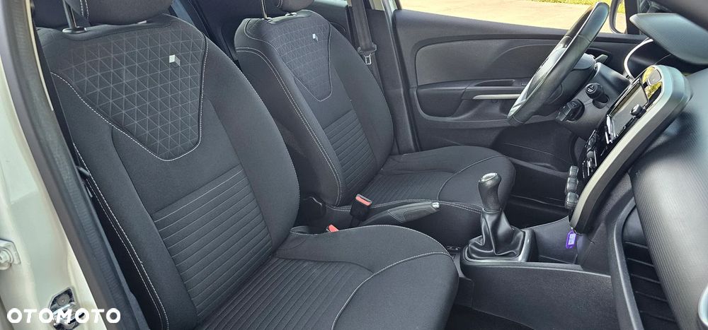 Renault Clio 1.2 16V 75 LIMITED - 31