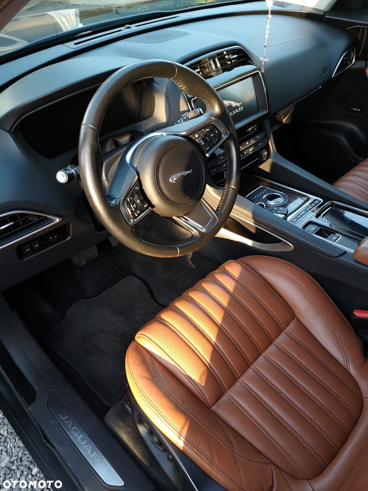 Jaguar F-Pace 2.0 i4D AWD Prestige - 22