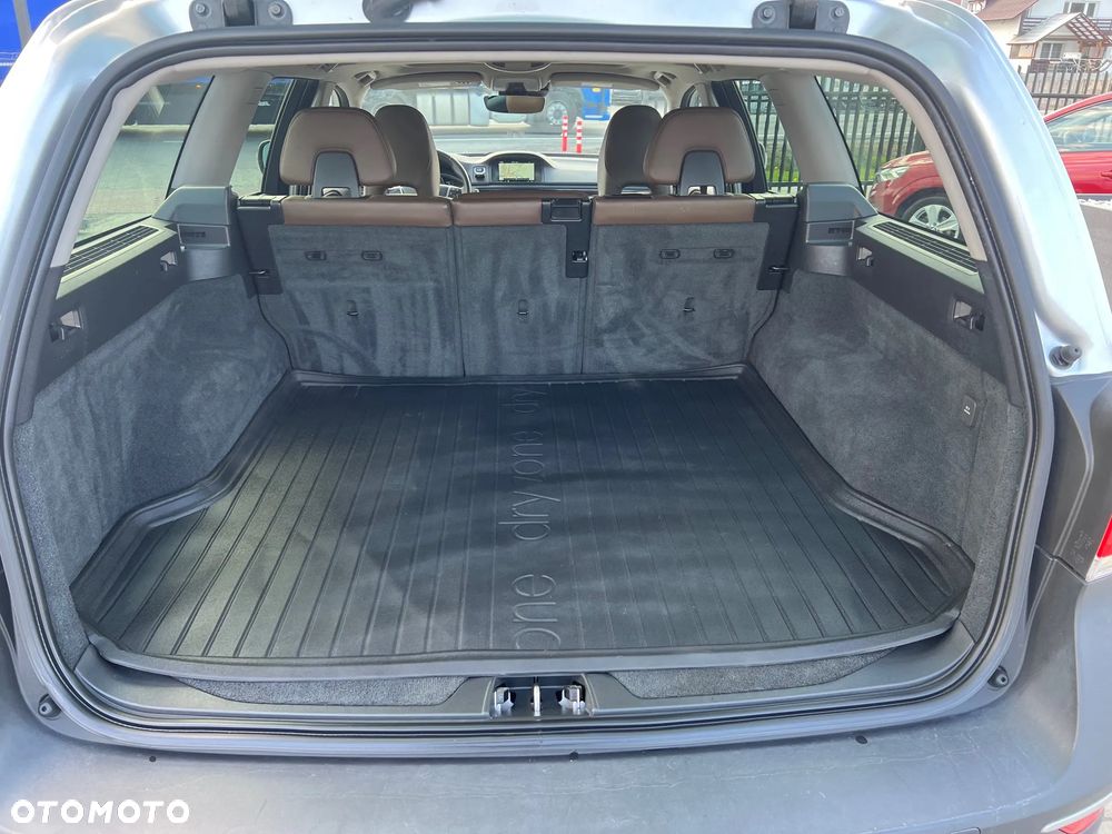 Volvo XC 70 T5 AWD Dynamic Summum - 16