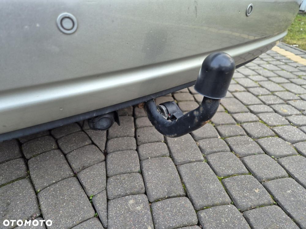 Toyota Avensis 2.0 D-4D Combi - 18