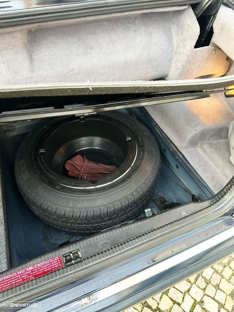 Mercedes-Benz 300 - 25