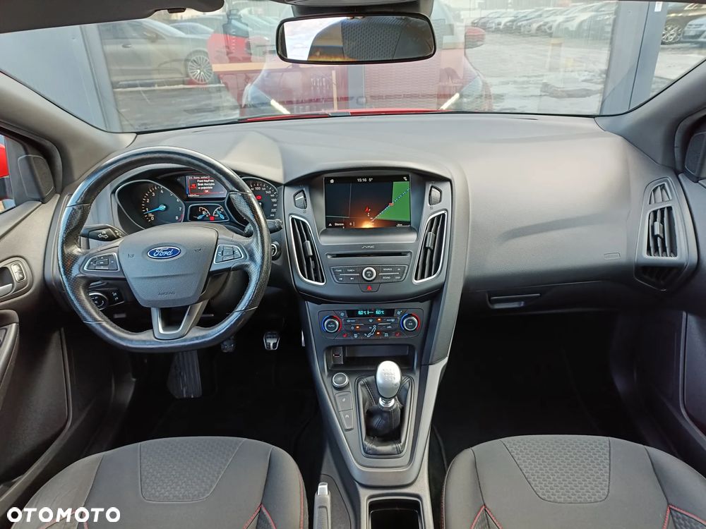 Ford Focus 1.0 EcoBoost Start-Stopp-System ST-LINE STYLE - 13