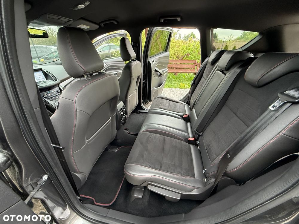 Ford Kuga 1.5 EcoBoost 2x4 ST-Line - 27