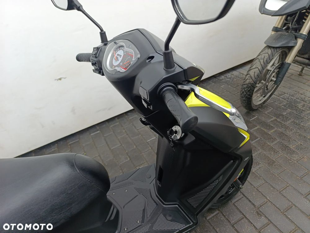SYM Orbit - 25