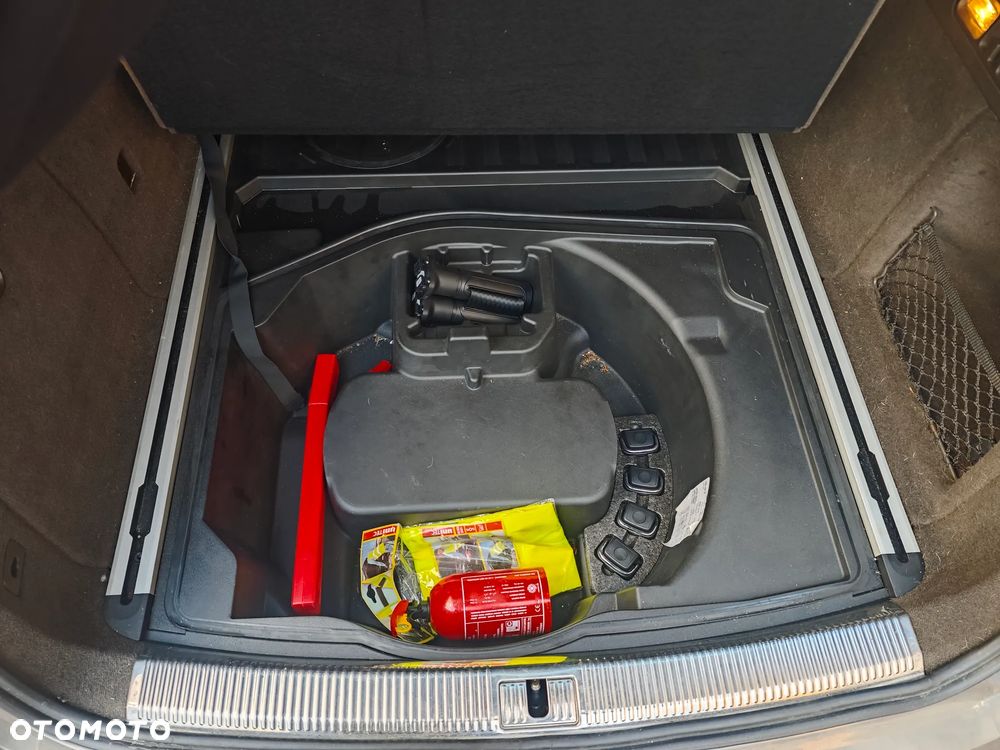 Audi A6 Avant 3.0 TDI DPF quattro S tronic - 29