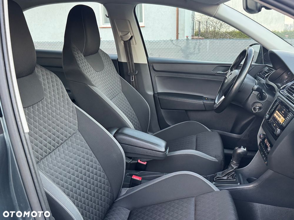 Skoda RAPID 1.4 TSI Ambition DSG - 20