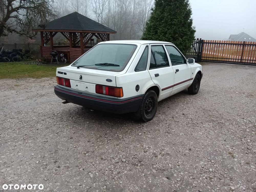 Ford Escort 1.8 D CL - 4