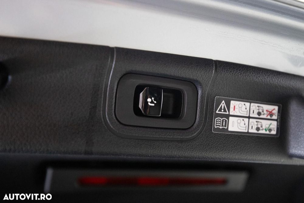 Mercedes-Benz C - 29