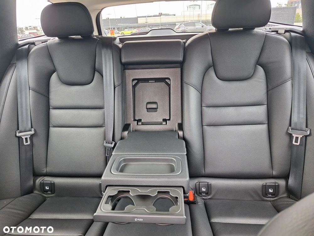 Volvo V60 B4 D Inscription - 26