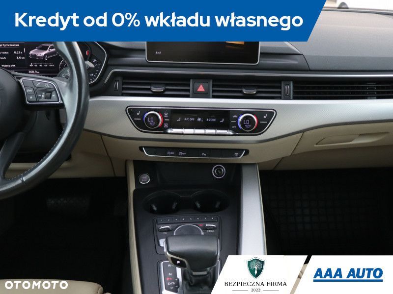 Audi A4 Limousine - 14