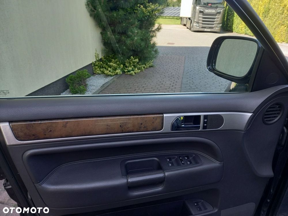 Volkswagen Touareg 3.0 V6 TDI DPF Automatik Individual - 27