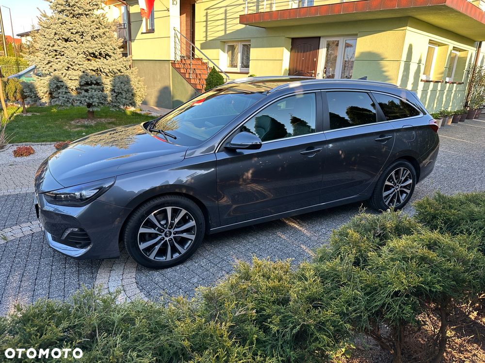 Hyundai i30 1.4 T-GDI DCT Premium - 9