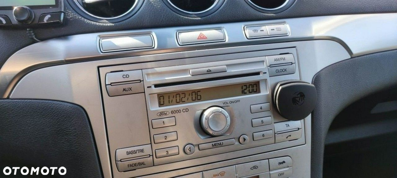 Ford S-Max - 30