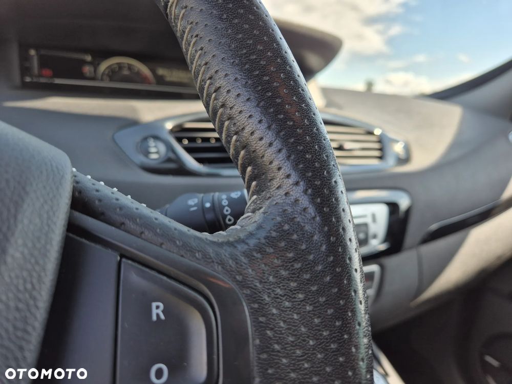 Renault Scenic dCi 130 FAP Start & Stop Bose Edition - 29