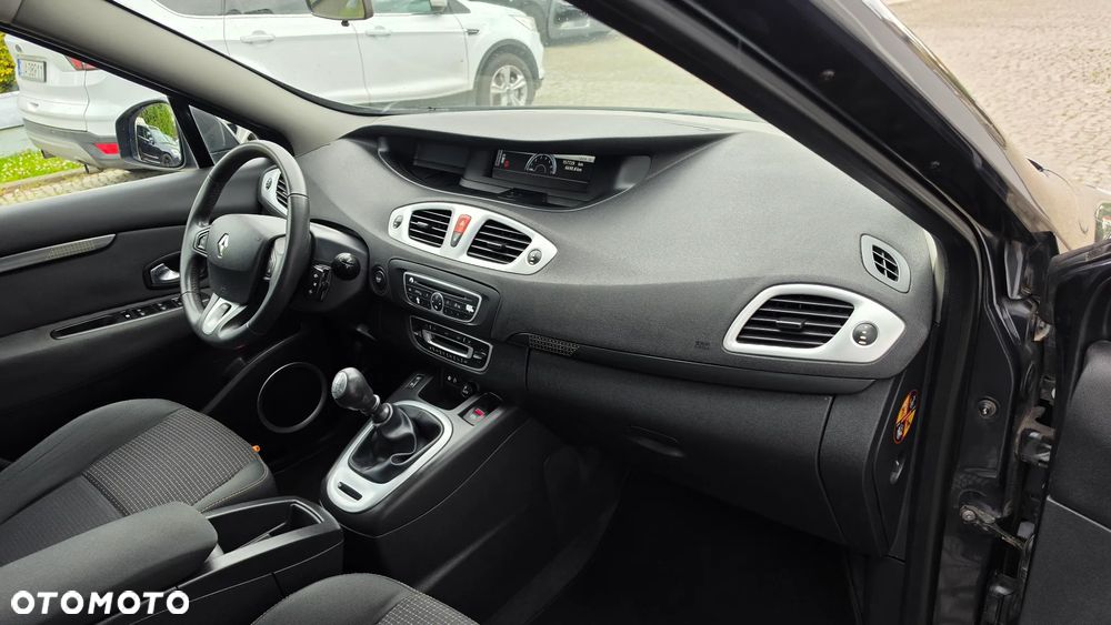 Renault Grand Scenic 1.6 16V 110 Expression - 11
