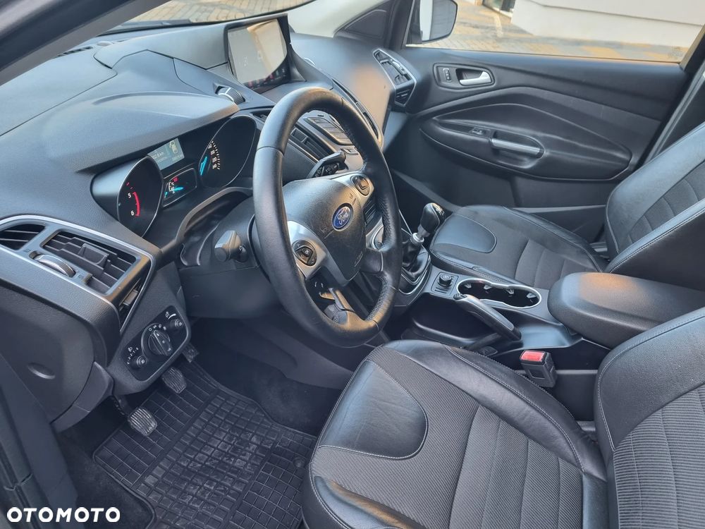 Ford Kuga 2.0 TDCi 4x4 Titanium - 11