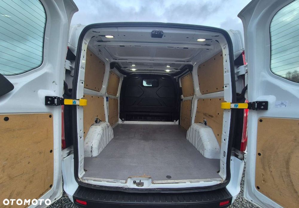 Ford Transit Custom - 14