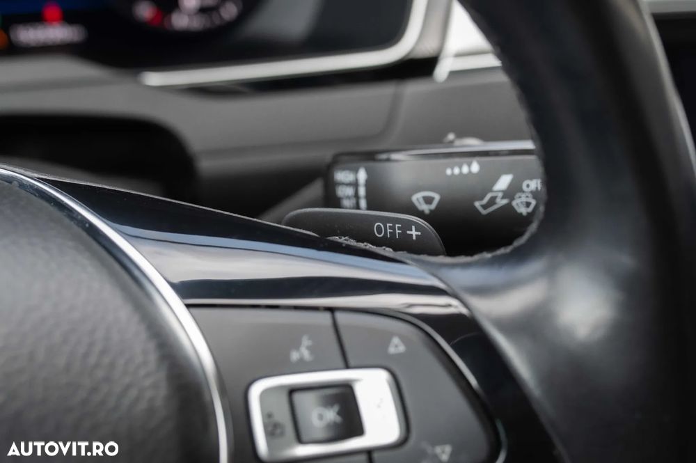 Volkswagen Passat 2.0 TDI DSG Highline - 24