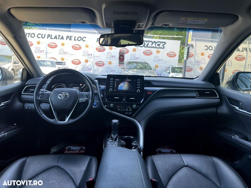 Toyota Camry - 8