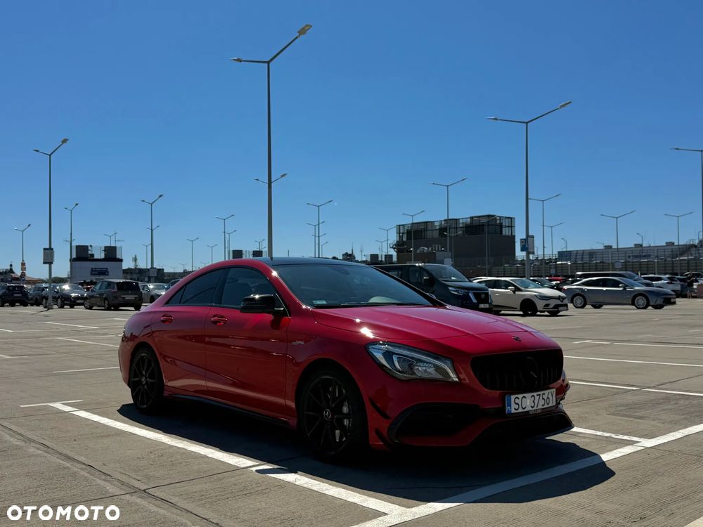 Mercedes-Benz CLA - 12