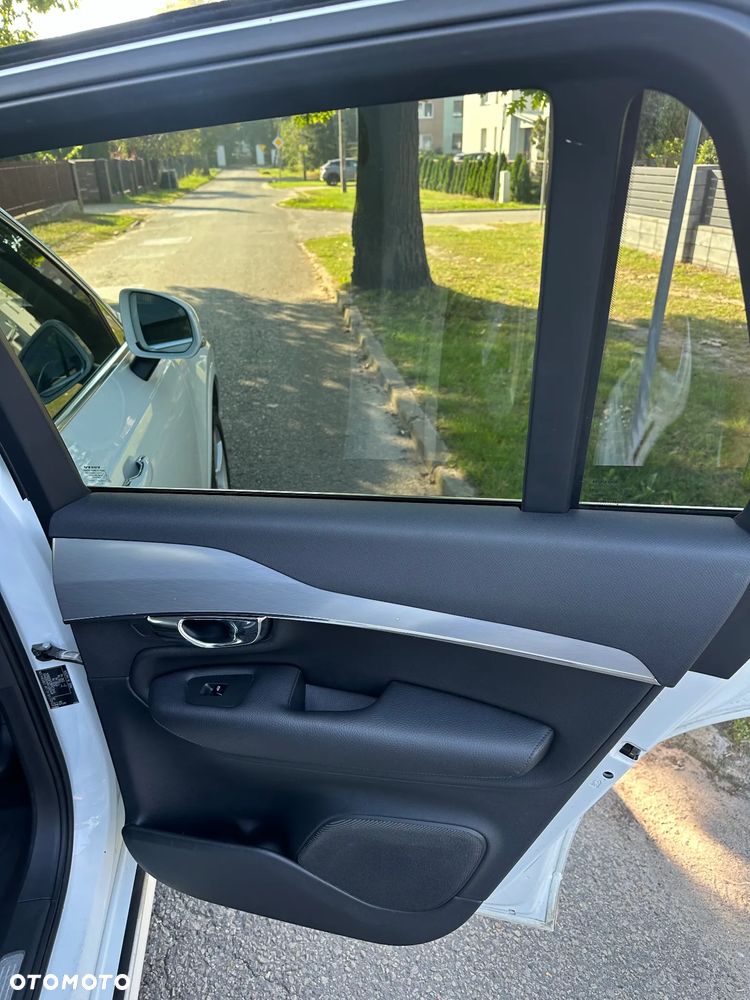 Volvo XC 90 D5 AWD Momentum - 17