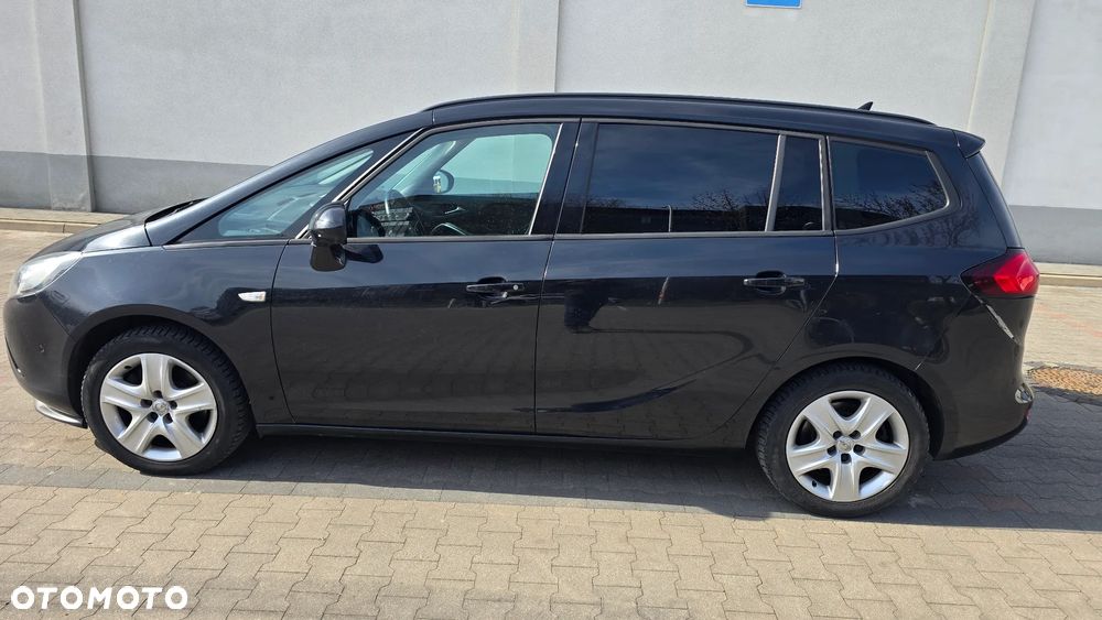 Opel Zafira - 1
