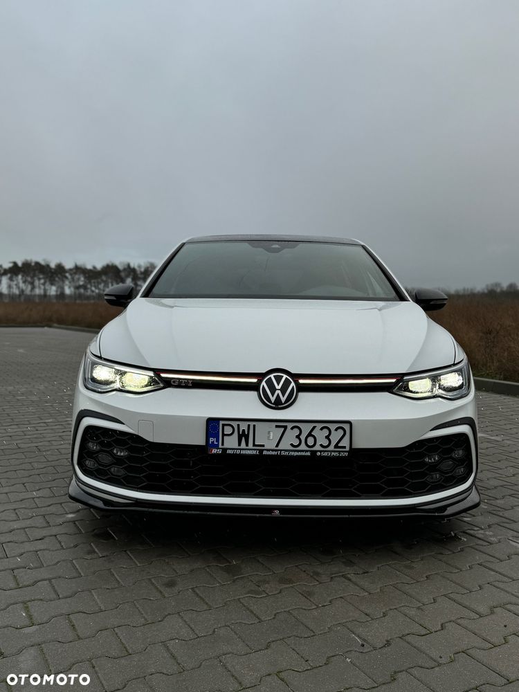 Volkswagen Golf - 15
