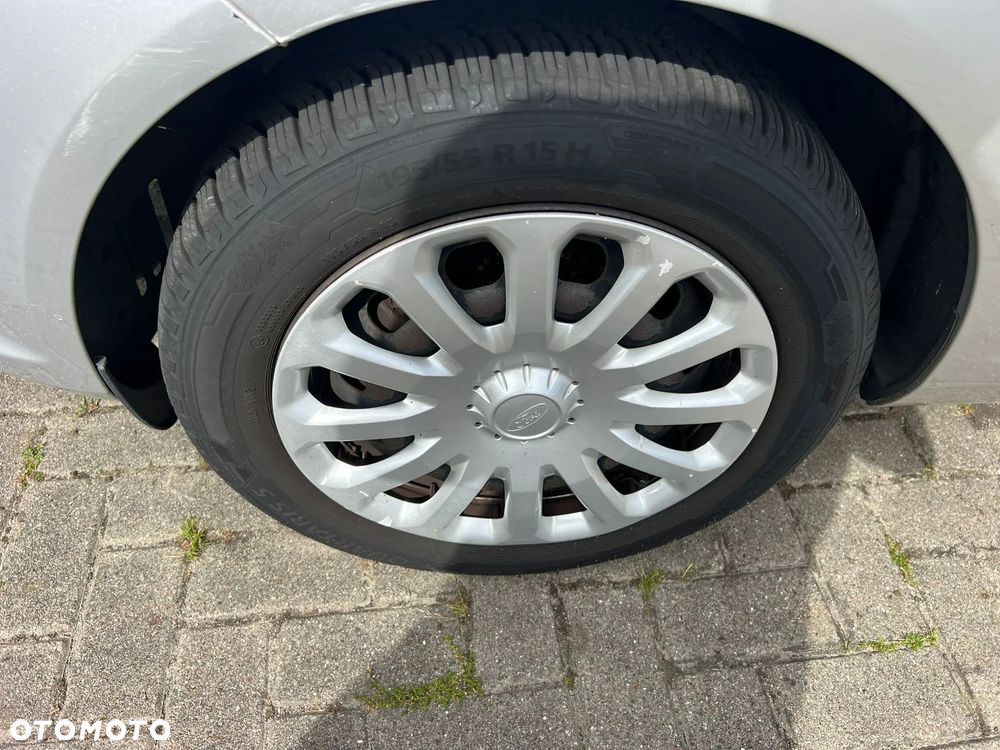 Ford Fiesta 1.25 SYNC Edition - 9