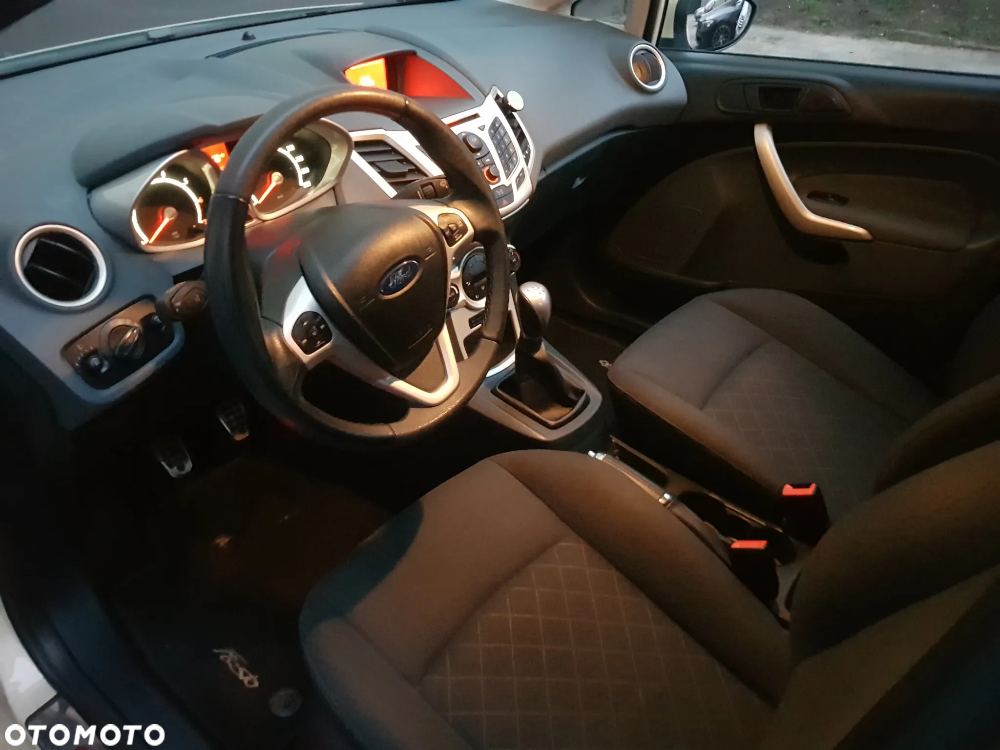 Ford Fiesta 1.25 Ghia - 7