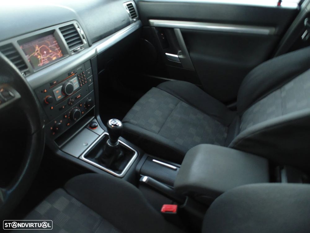 Opel Vectra GTS 1.9 CDTi - 36