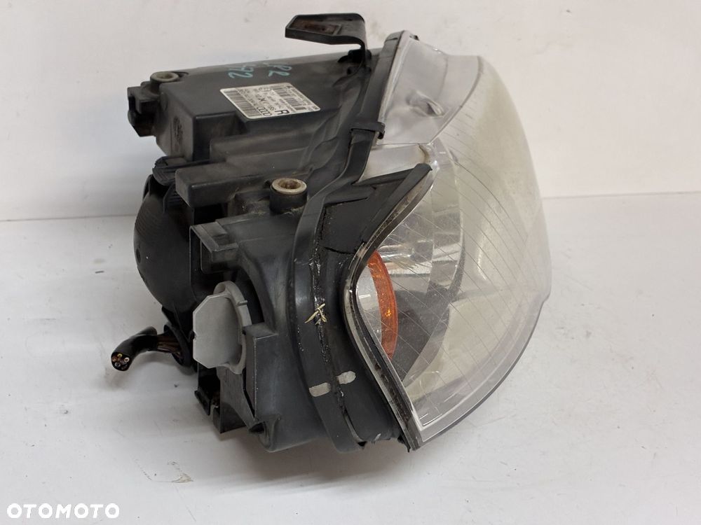 AUDI A4 B7 LAMPA PRZÓD PRZEDNIA PRAWA  MIGACZ EUROPA 8E0941004AJ - 9