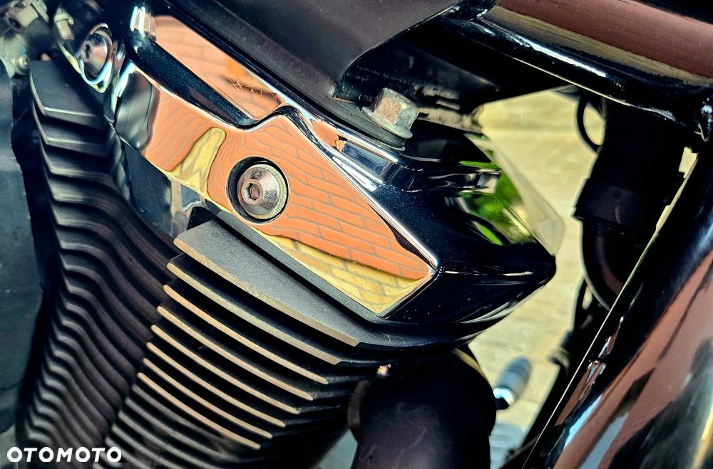 Yamaha XVS - 7