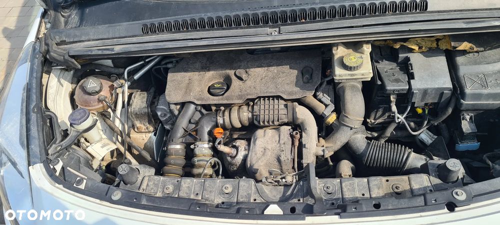 Peugeot 3008 HDi 115 Access - 7