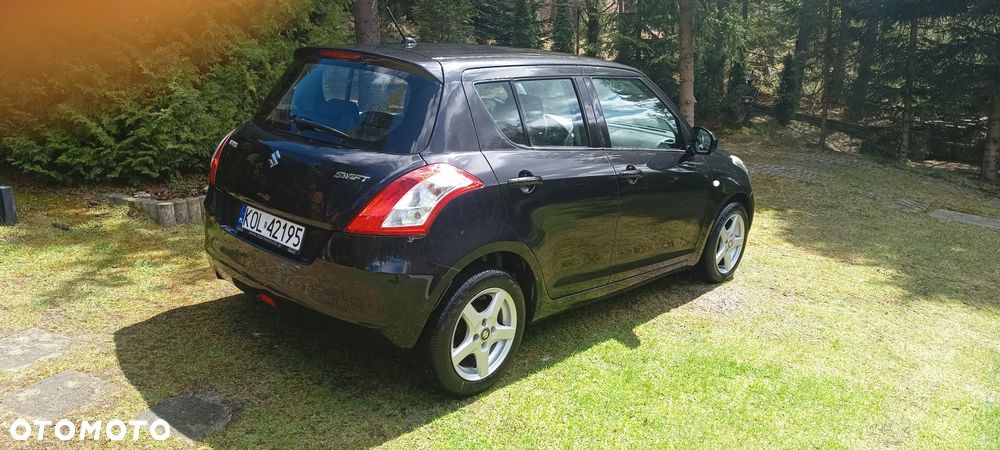 Suzuki Swift - 1