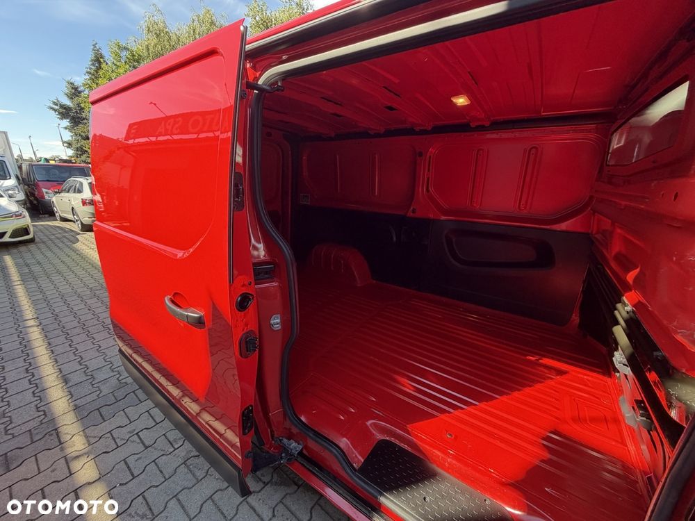 Renault Trafic - 18
