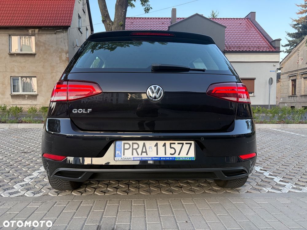 Volkswagen Golf 1.6 TDI (BlueMotion Technology) Trendline - 11