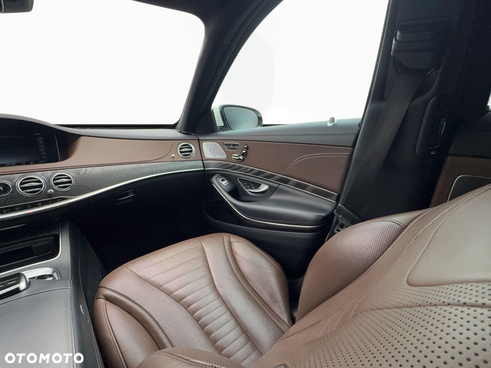 Mercedes-Benz Klasa S 400 d 4-Matic L 9G-TRONIC - 32