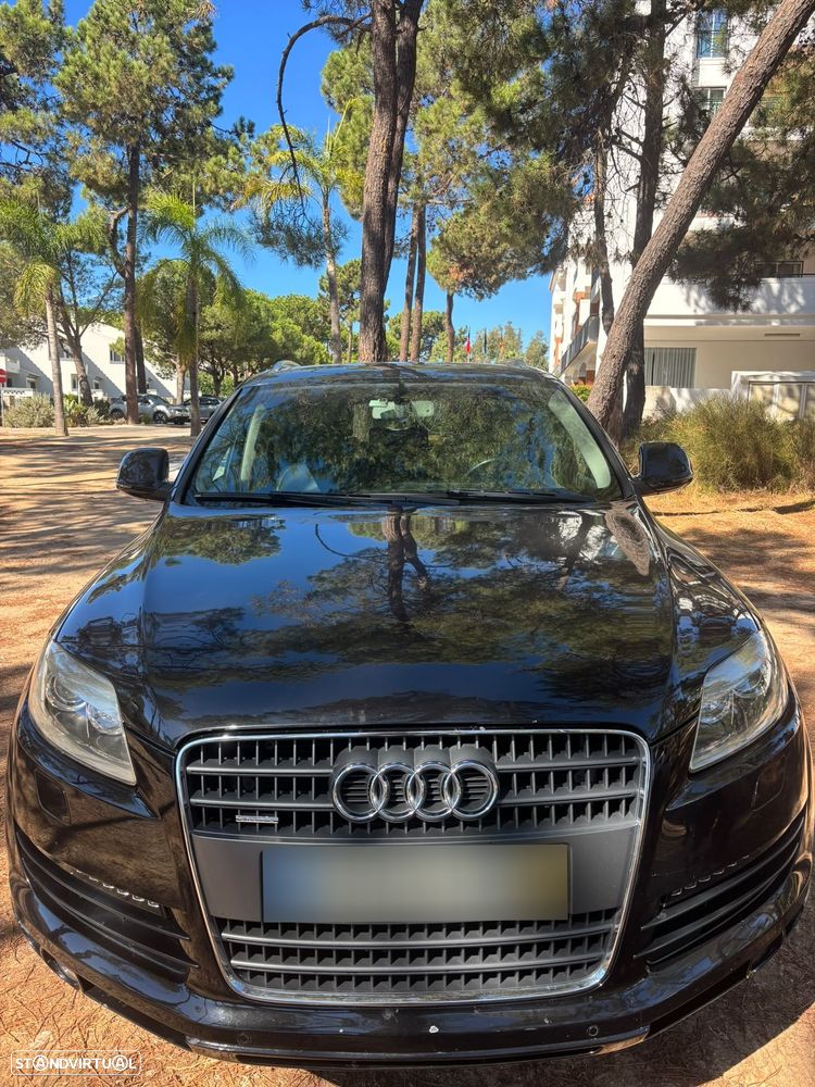 Audi Q7 2007 photo 2