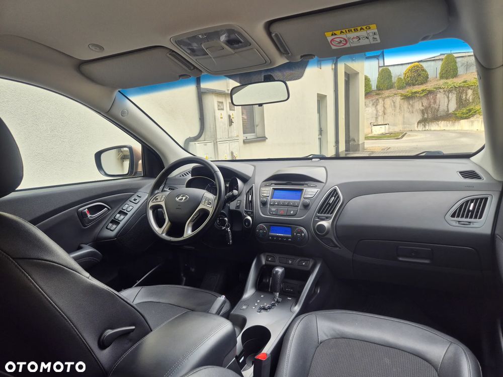 Hyundai ix35 2.0 CRDi 4WD Automatik Fifa World Cup Gold Edition - 18