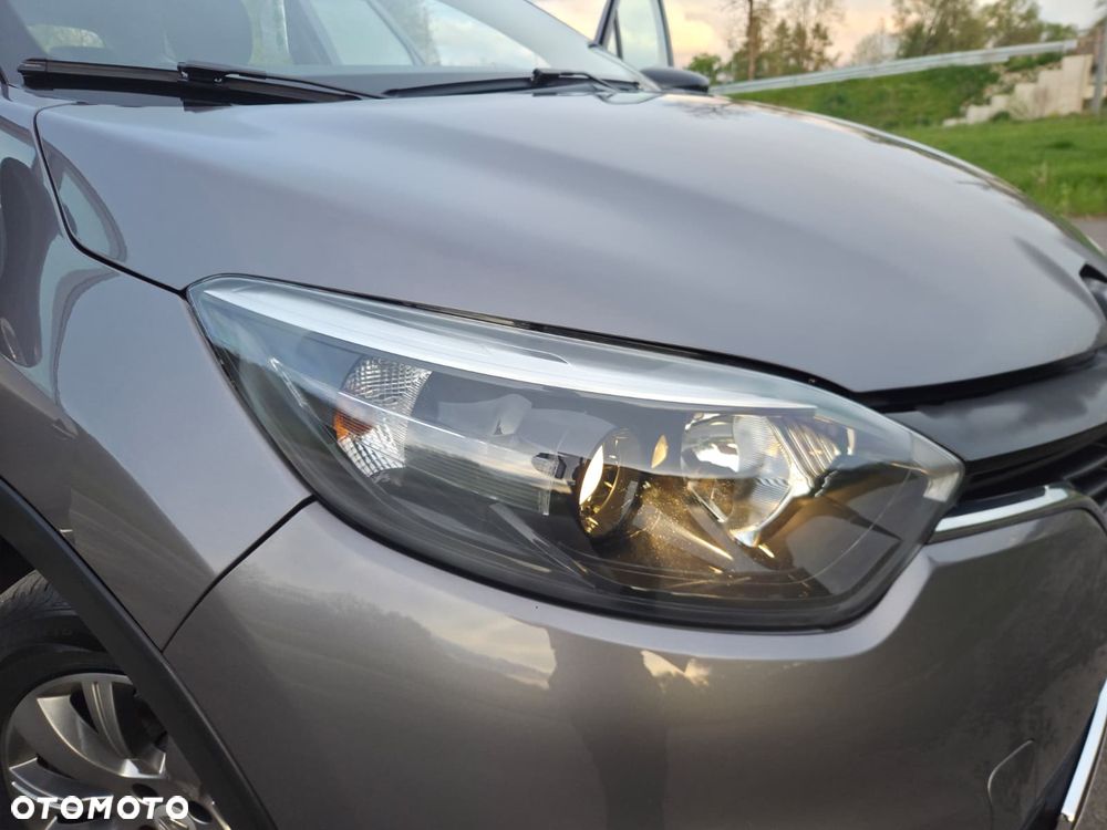 Renault Captur TCe 120 EDC Helly Hansen - 25