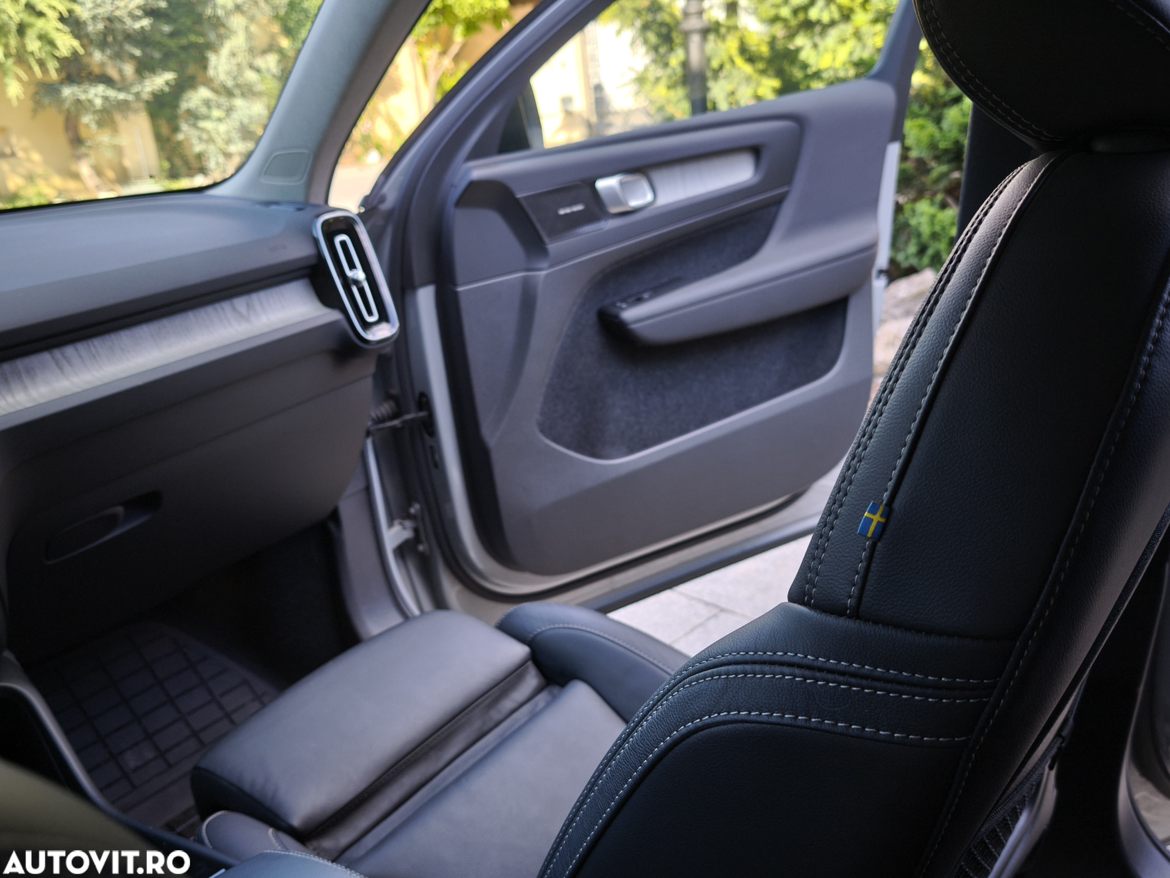 Volvo XC 40 T5 AWD R-Design - 14
