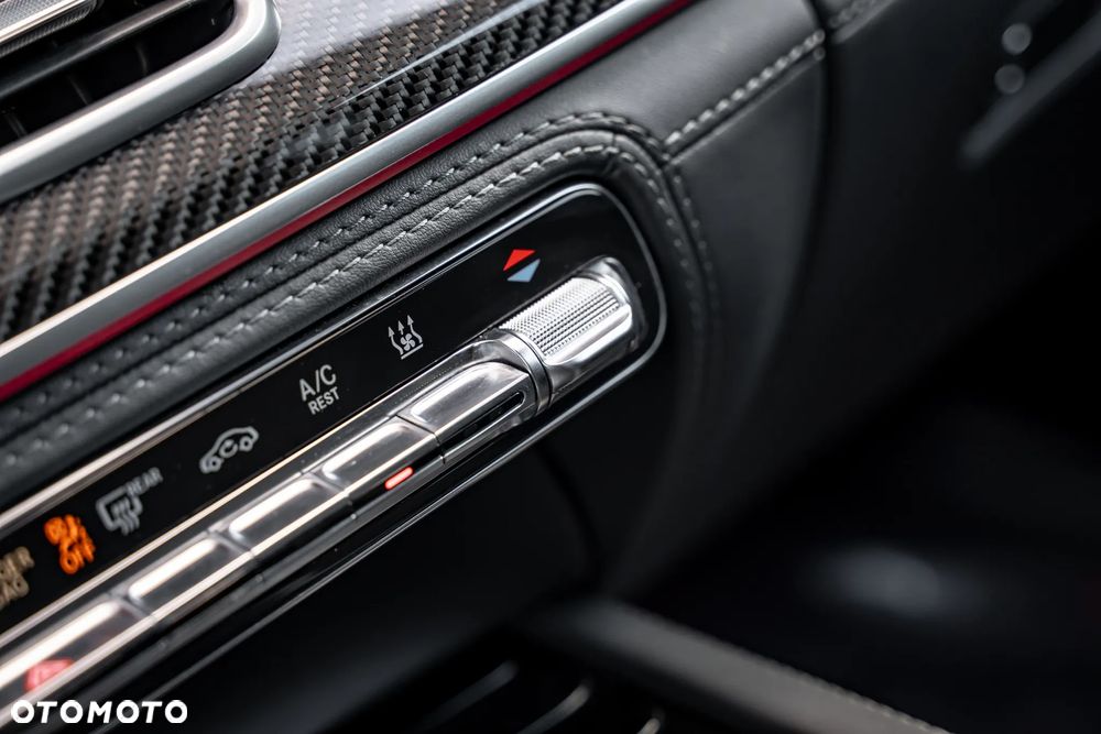 Mercedes-Benz GLS - 30