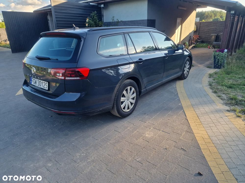 Volkswagen Passat 2.0 TDI SCR Trendline - 3